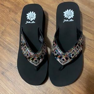 Yellow box Snappy Flip Flops